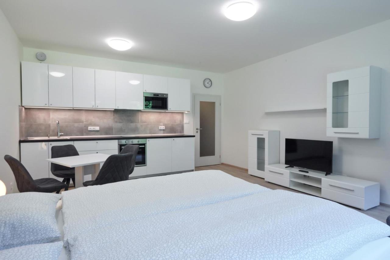 Residence Port Karolina براغ المظهر الخارجي الصورة