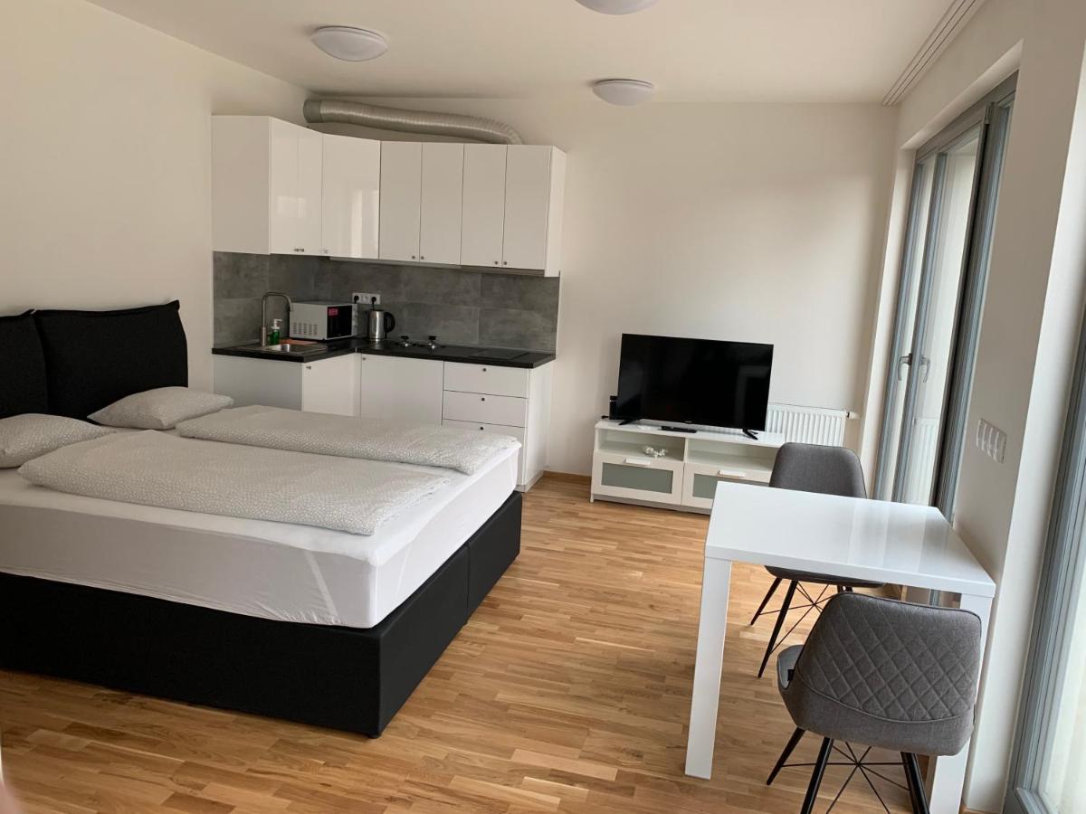 Residence Port Karolina براغ المظهر الخارجي الصورة
