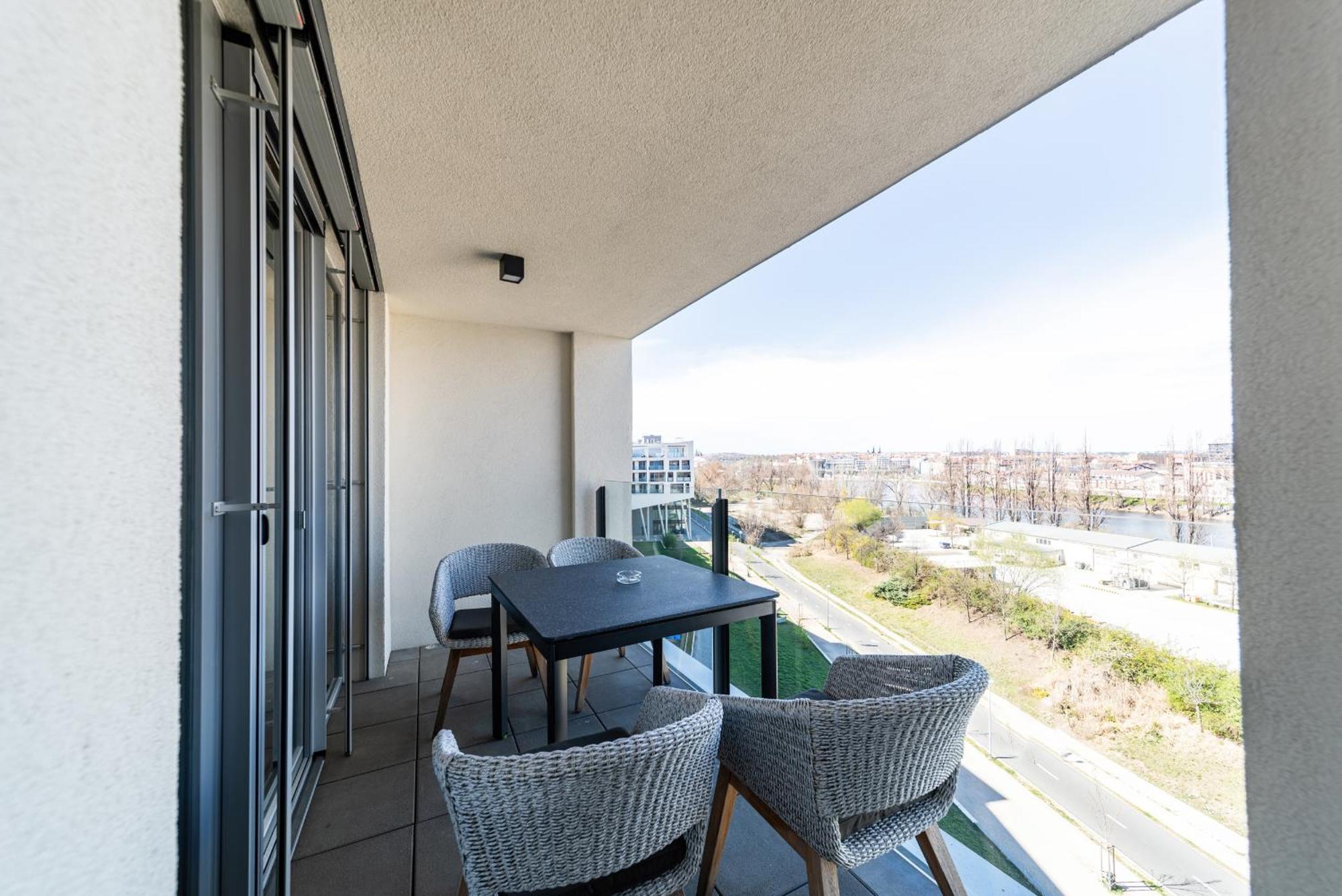 Residence Port Karolina براغ المظهر الخارجي الصورة